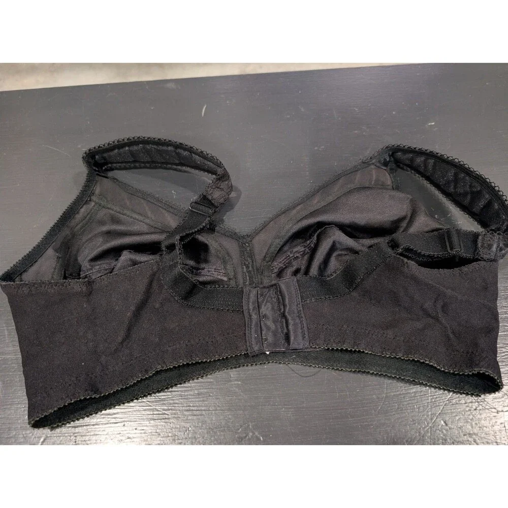 Playtex 18 hour 38C shoulder comfort wireless bra Style 4693 Black